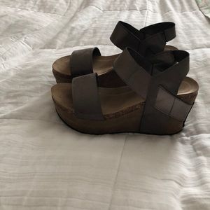 Wedge sandals